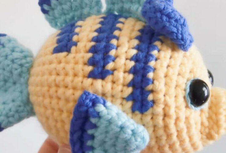 Yellow and blue handmade crochet fish pattern free